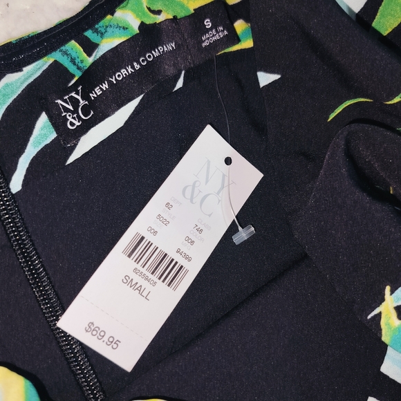 🆕 New York Company black floral strapless romper size S - Picture 12 of 12